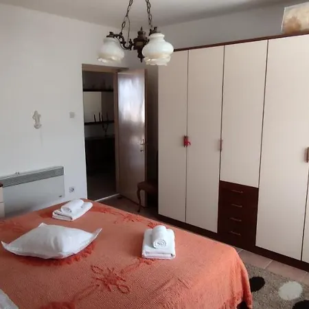 Apartman Neda 2 *
