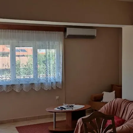 Apartman Neda 2 Kali